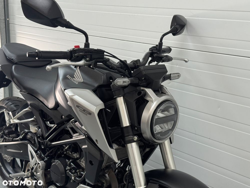 Honda CB - 9