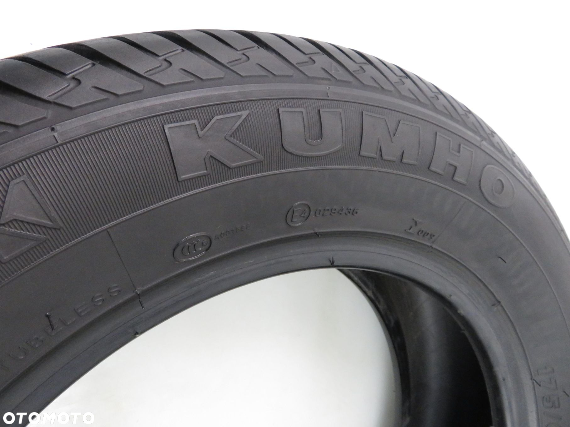 175/65R14 OPONA LETNIA Kumho Power Star 758 82T - 2