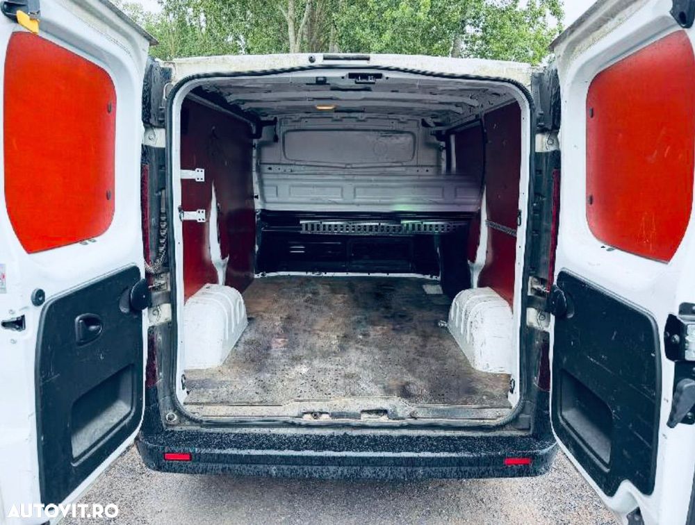 Renault Trafic Grand Combi Authentique - 11