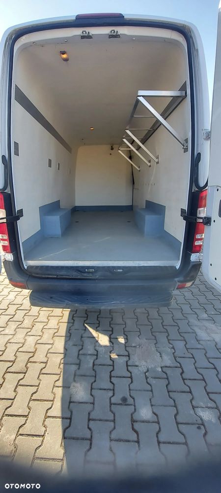 Mercedes-Benz Sprinter - 6