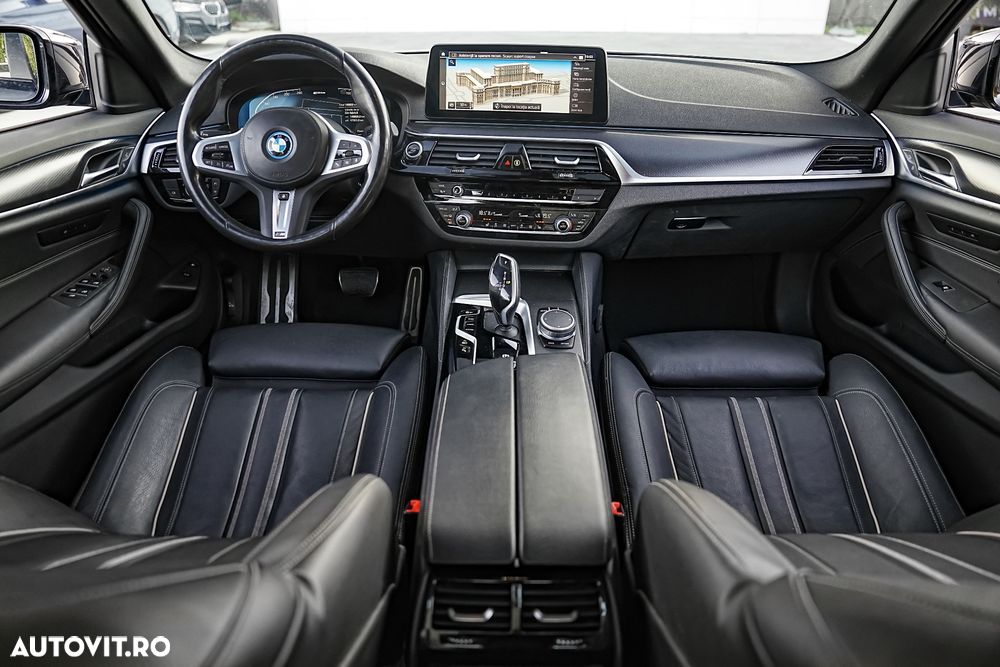 BMW Seria 5 520e Aut. - 8