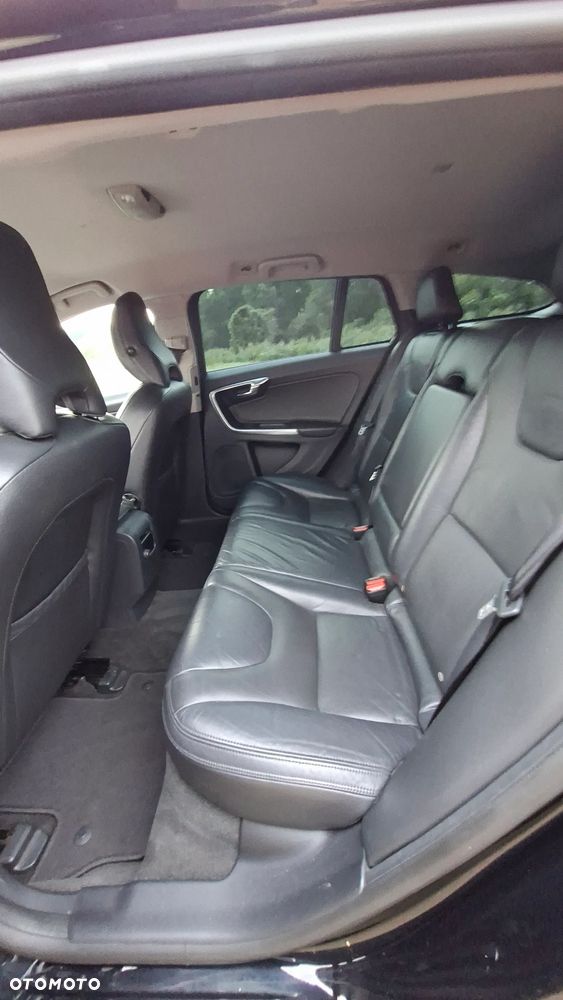 Volvo V60 D3 Geartronic Momentum - 10