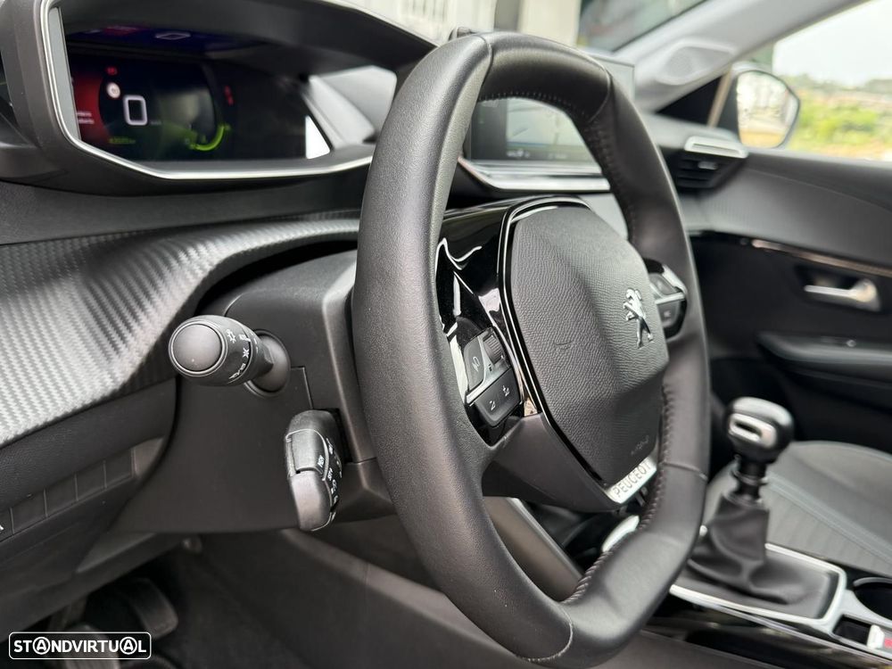 Peugeot 208 1.2 PureTech Allure - 24