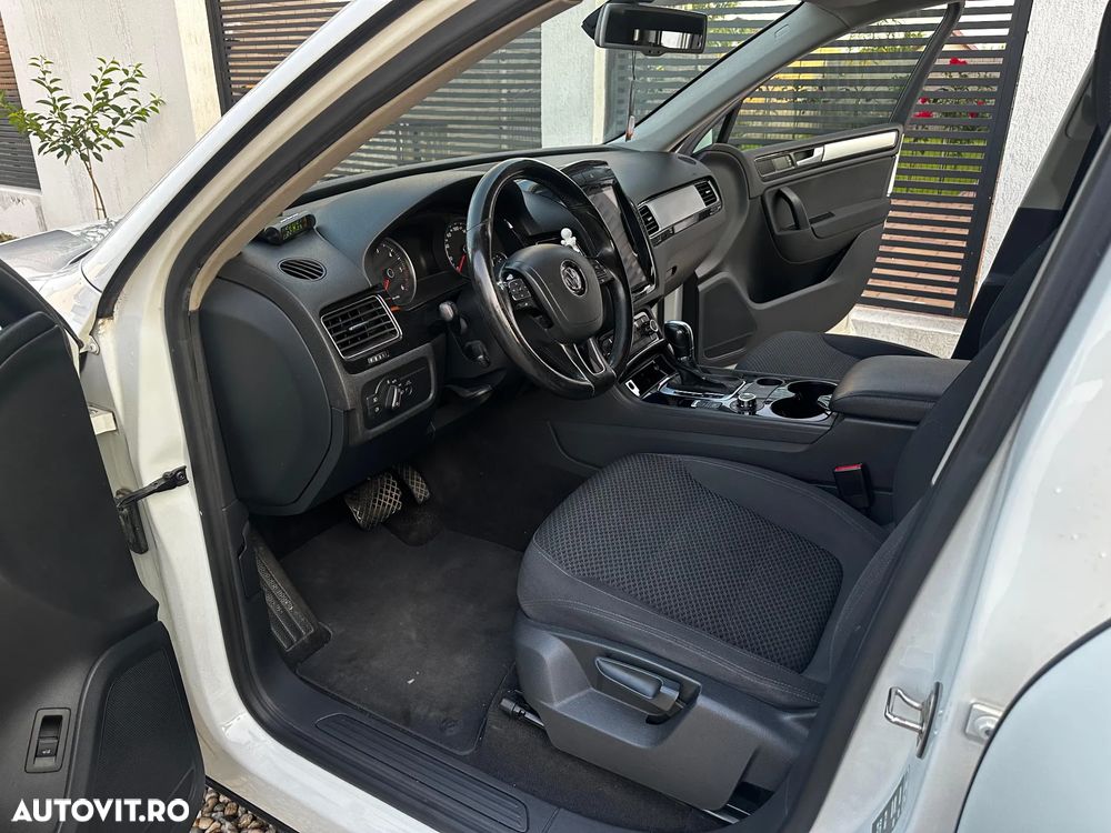 Volkswagen Touareg V6 TDI BMT Mountain Plus - 11