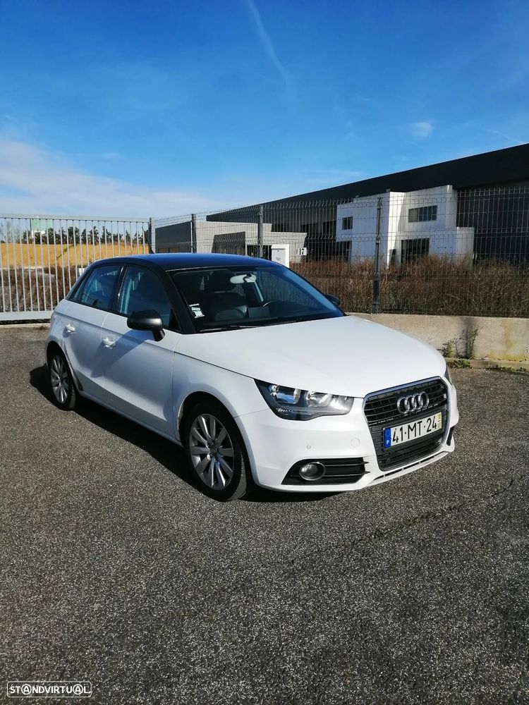 Audi A1 Sportback 1.6 TDI Advance S-Tronic - 2