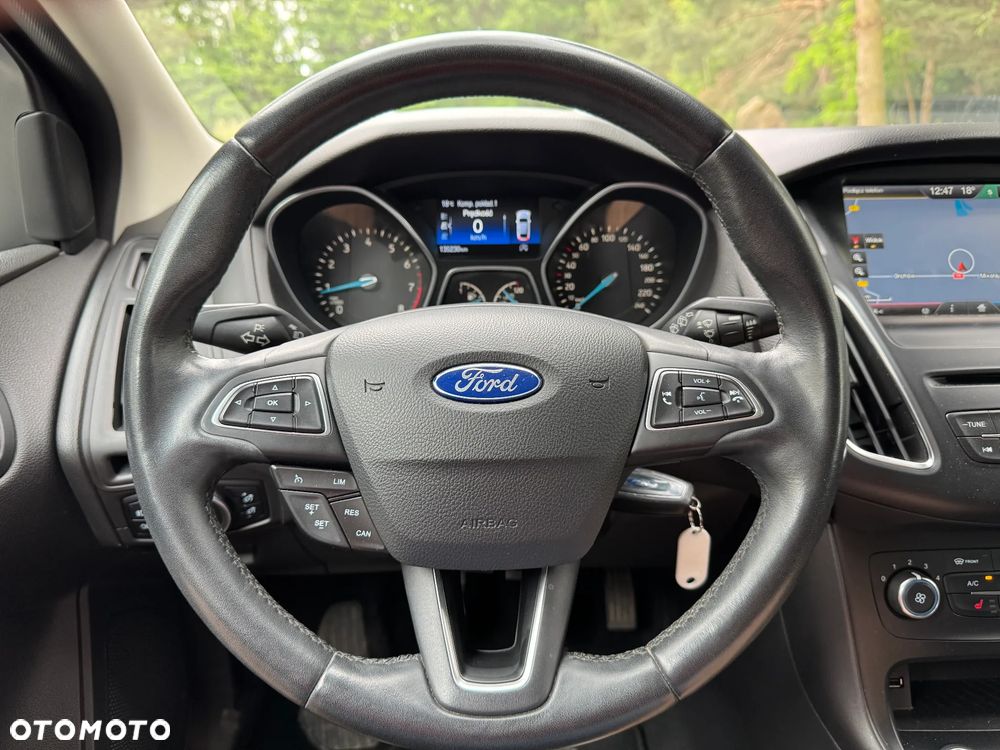 Ford Focus 1.0 EcoBoost Titanium - 22