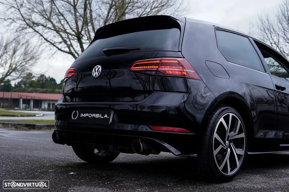 VW Golf 1.6 TDI R-Line DSG - 18