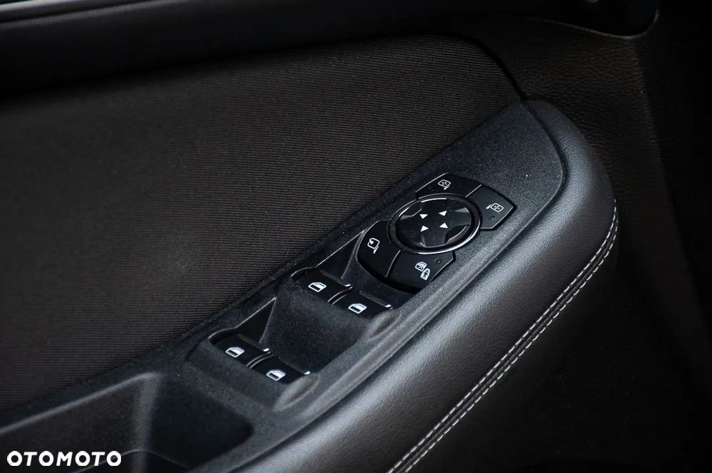 Ford S-Max - 36