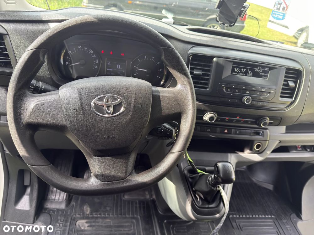 Toyota Pro Ace - 4