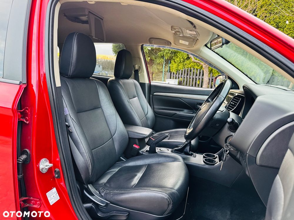 Mitsubishi Outlander 2.2 DID Intense + 4WD - 8