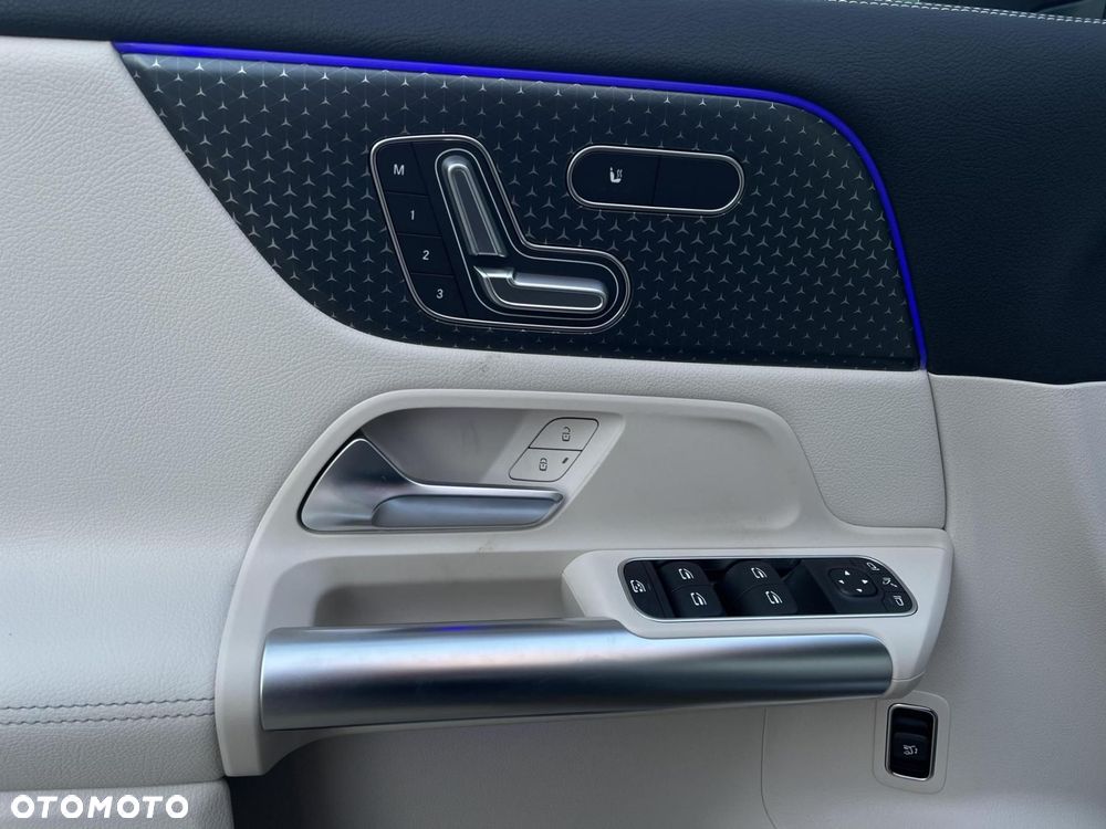 Mercedes-Benz EQA - 13