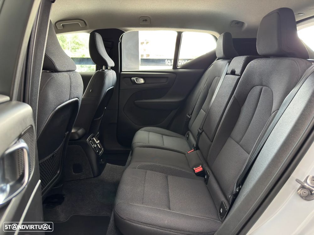 Volvo XC 40 1.5 T5 PHEV Inscription Expression — fotografia 12