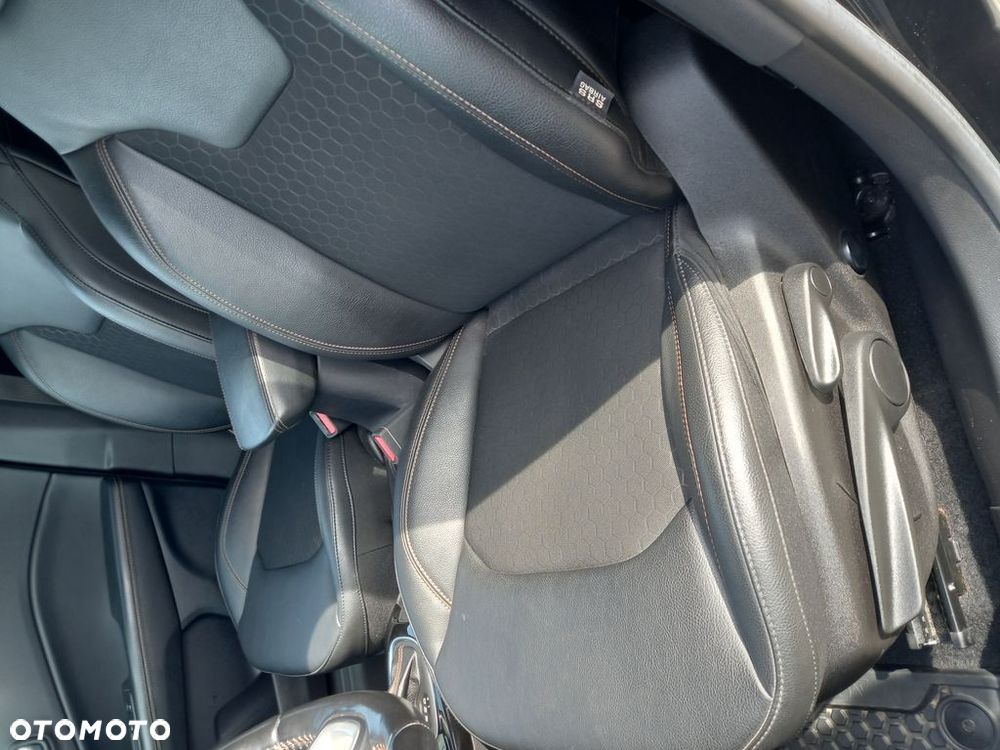 Jeep Compass - 22