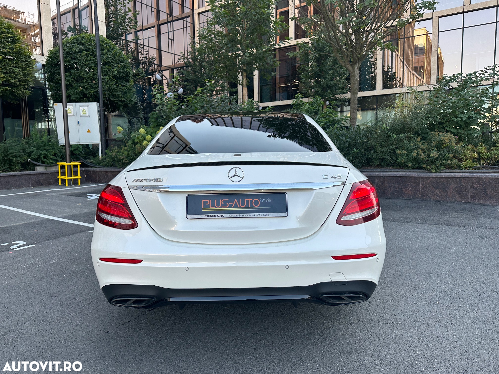 Mercedes-Benz E 43 AMG 4MATIC Aut. - 6