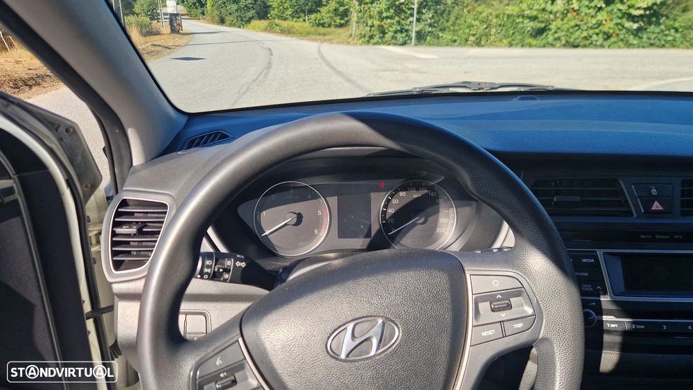 Hyundai i20 1.1 CRDi Access+Bluetooth - 16