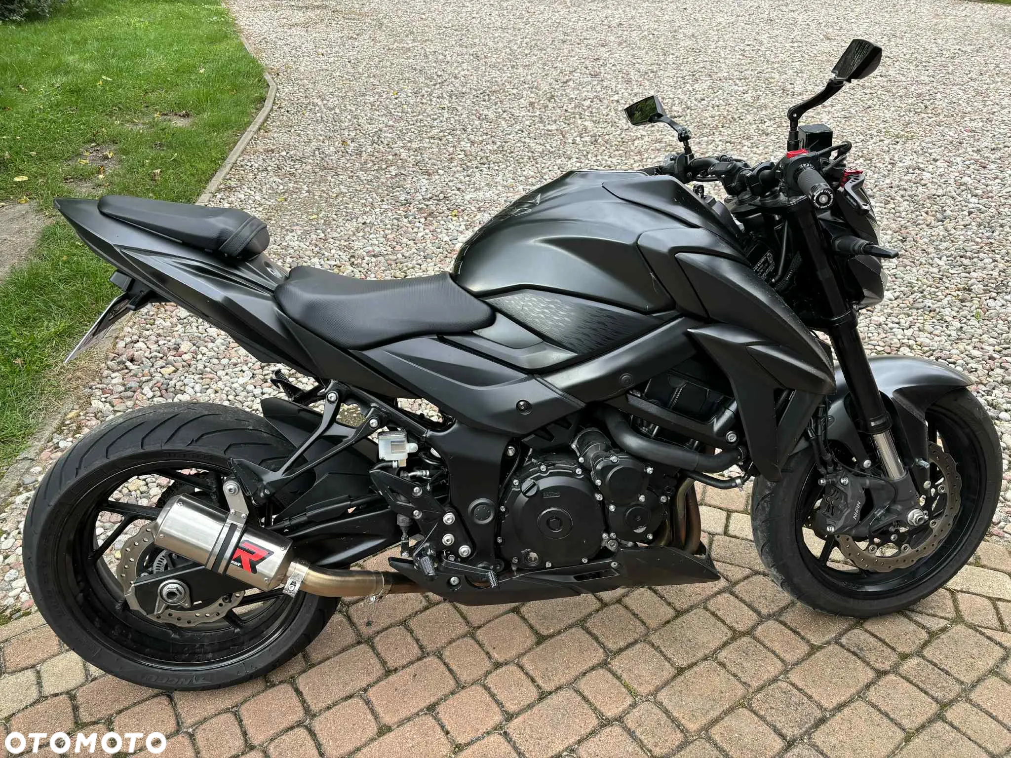 Suzuki GSX - 10