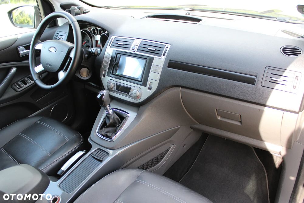 Ford Kuga 2.0 TDCi 2x4 Titanium - 19
