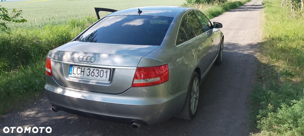Audi A6 Avant 4.2 quattro tiptronic - 26