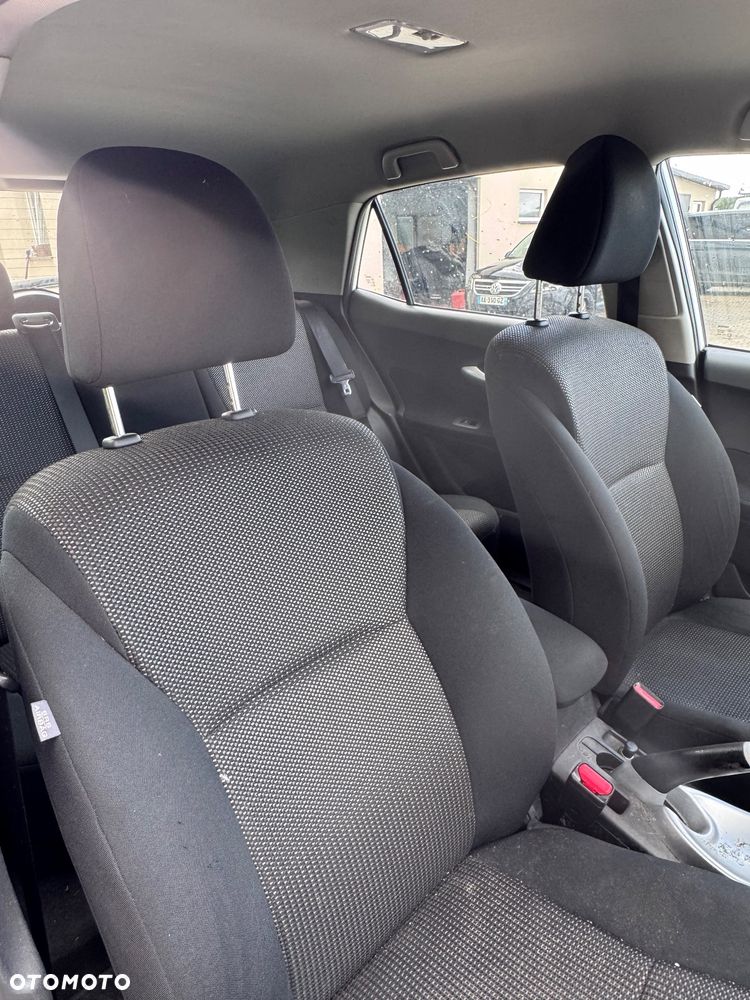 Toyota Auris 2.0 D-4D - 13