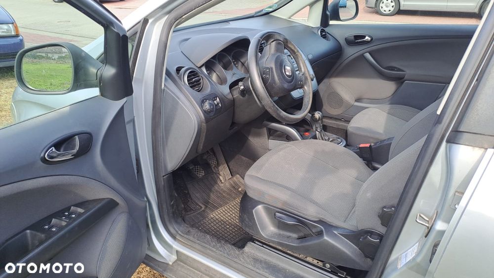 Seat Altea XL 2.0 TDI DPF Style - 9