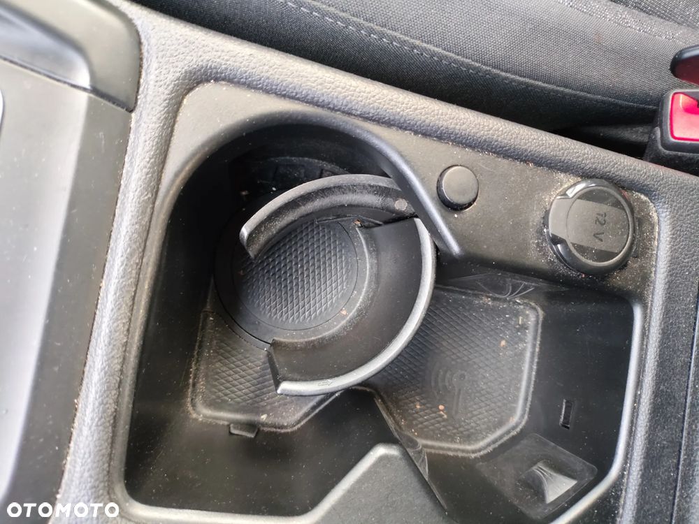Volkswagen Golf 2.0 TDI SCR Life - 25
