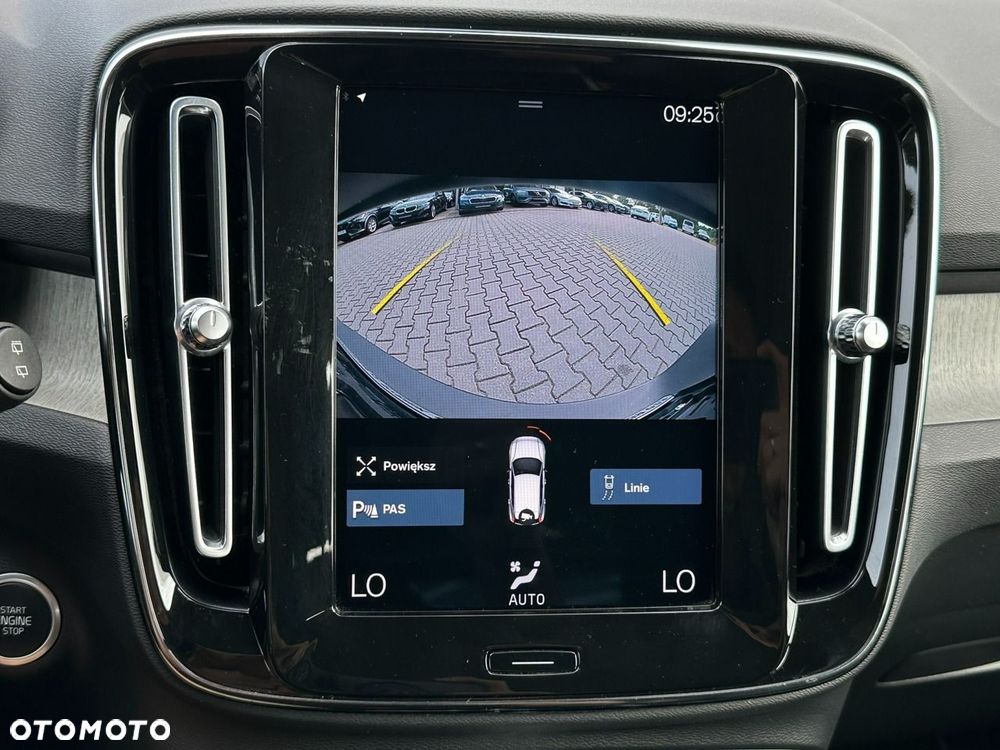 Volvo XC 40 - 29