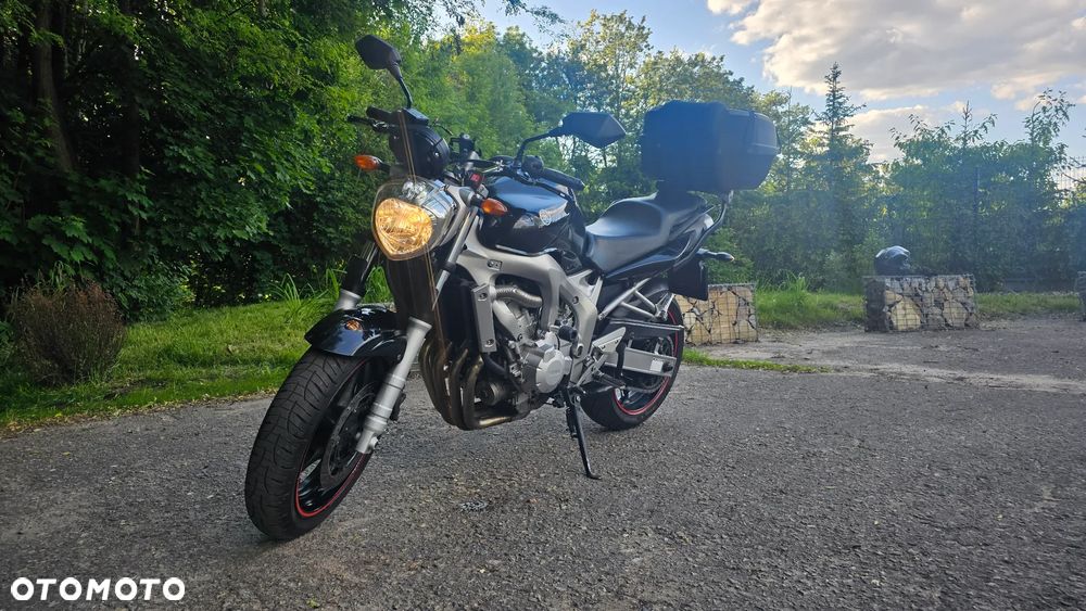 Yamaha FZ6 - 1