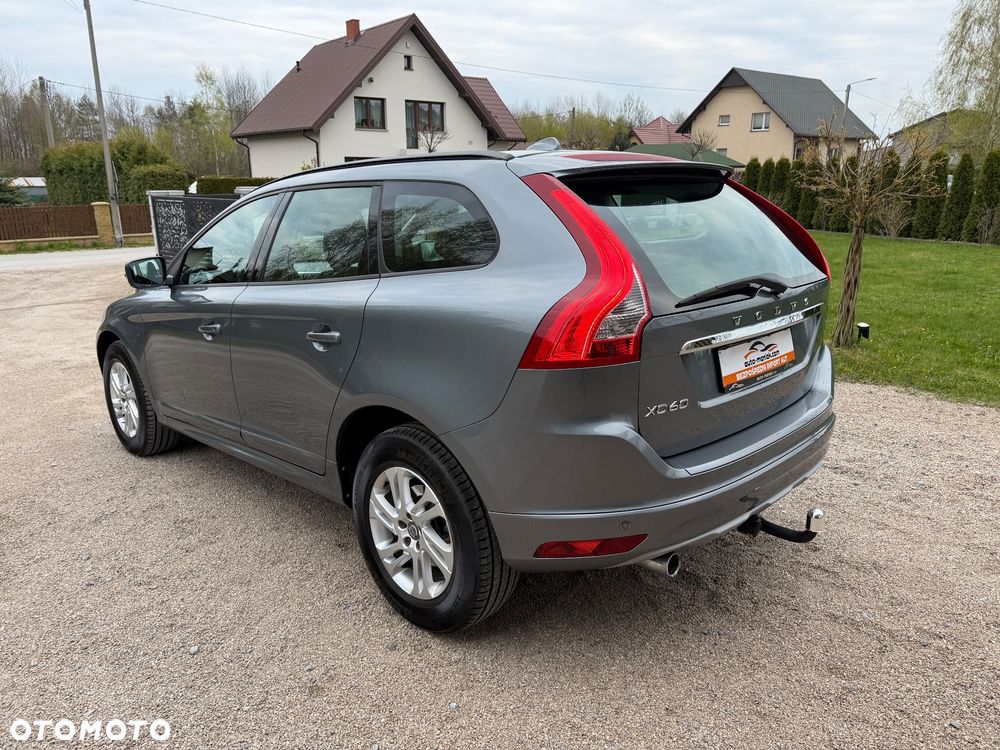 Volvo XC 60 D3 SCR Momentum - 3