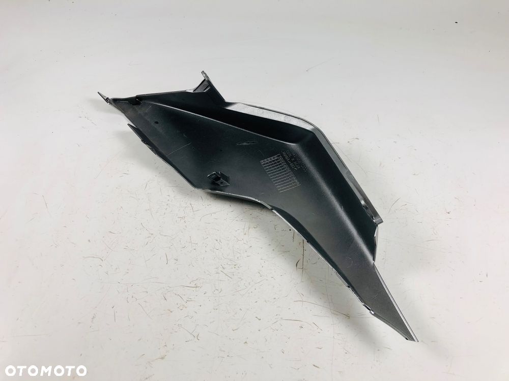 Honda VFR 1200 10-17 zadupek ogon prawy owiewka prawa - 5