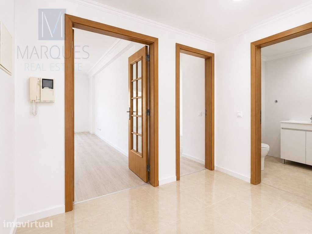 Apartamento T2 com Arrecadação em Vale Flores - Feijó - Grande imagem: 2/19