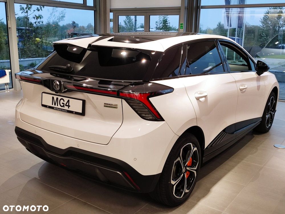 MG 4 Xpower - 5