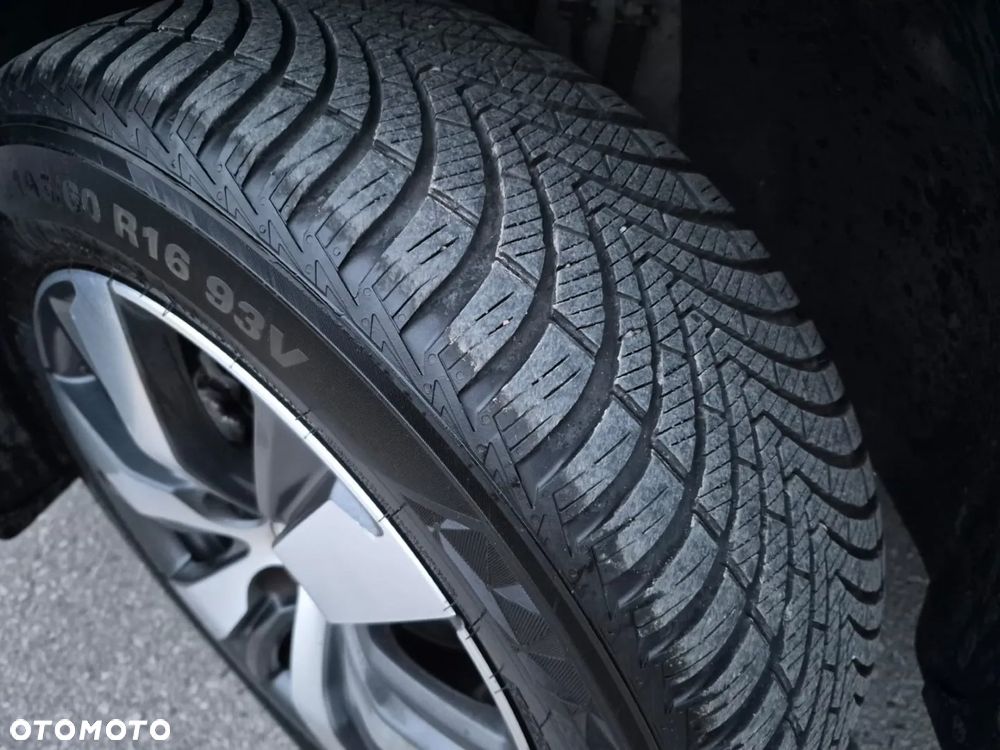 Peugeot 2008 e-HDi FAP 92 STOP & START Allure - 26