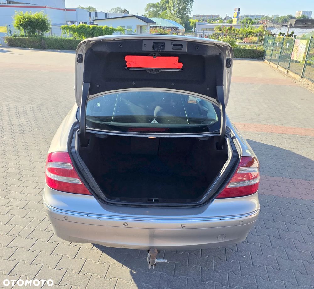 Mercedes-Benz CLK - 9
