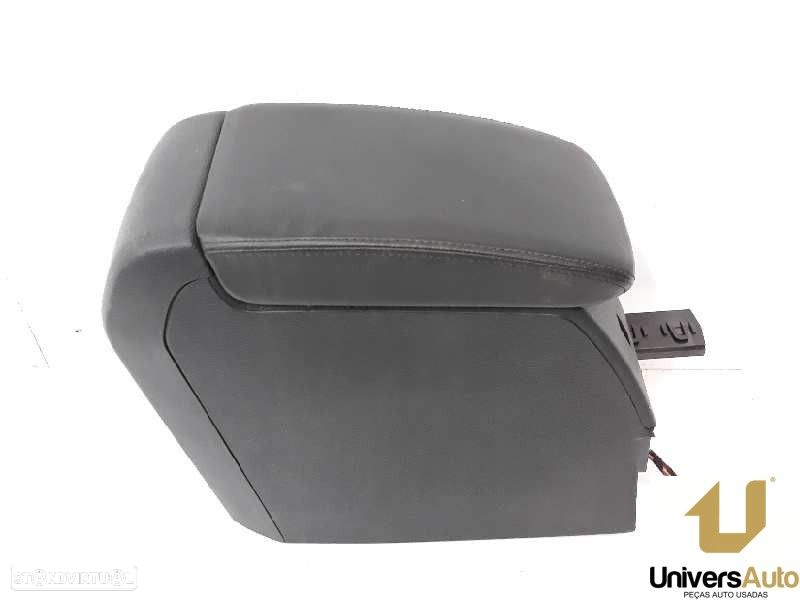 APOIO DE BRAÇOS CENTRAL VOLKSWAGEN SCIROCCO 2011 -1K0863323Q - 2