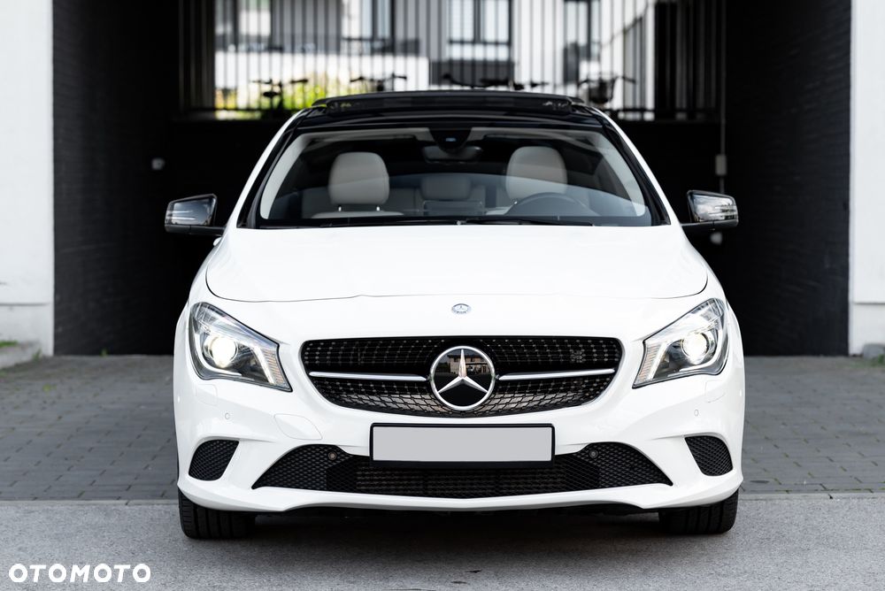 Mercedes-Benz CLA Shooting Brake 200 7G-DCT AMG Line - 7