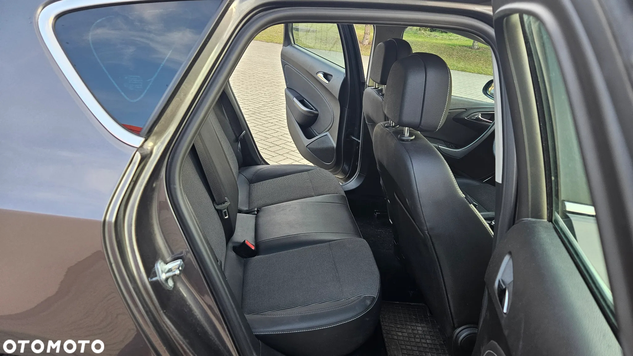Opel Astra 1.7 CDTI Caravan DPF Cosmo - 11