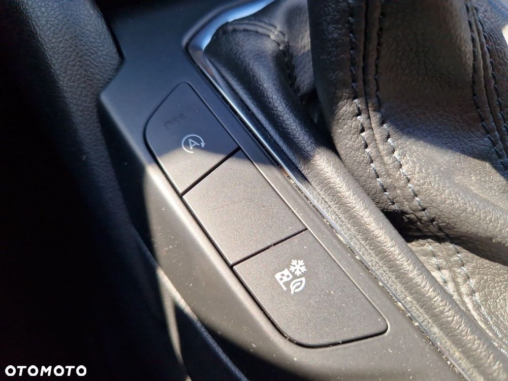 Ford Kuga - 38