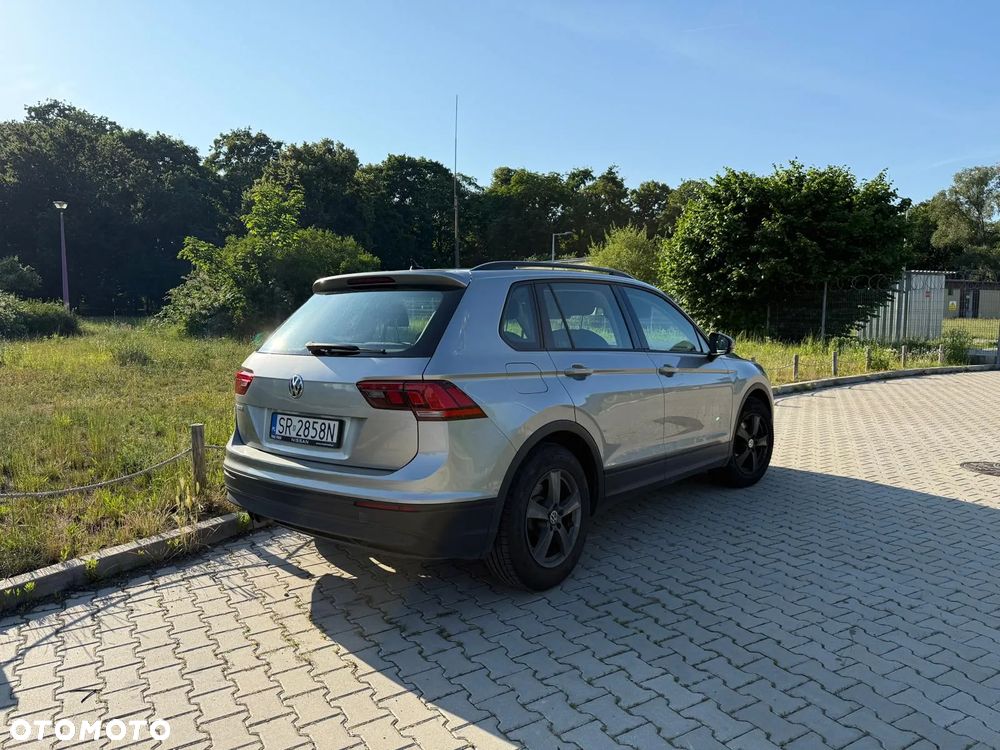 Volkswagen Tiguan - 5