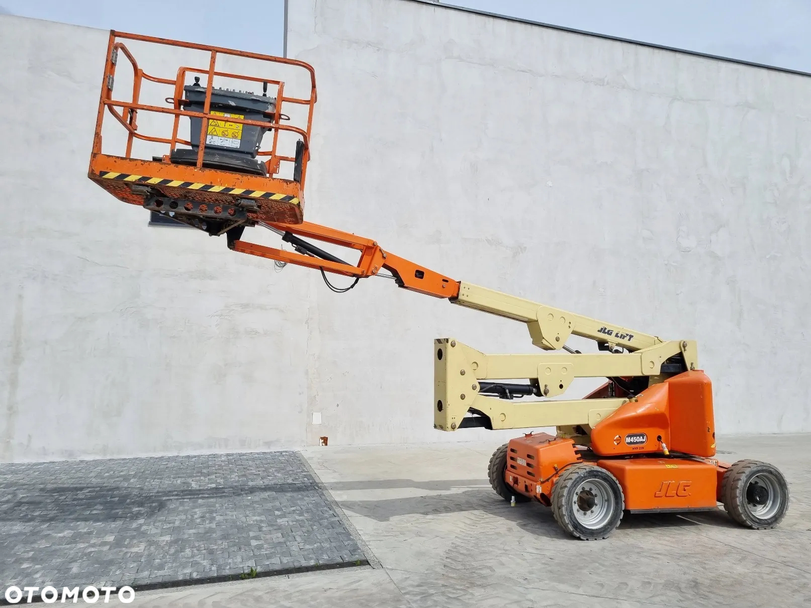 JLG M450AJ - M423 - 9