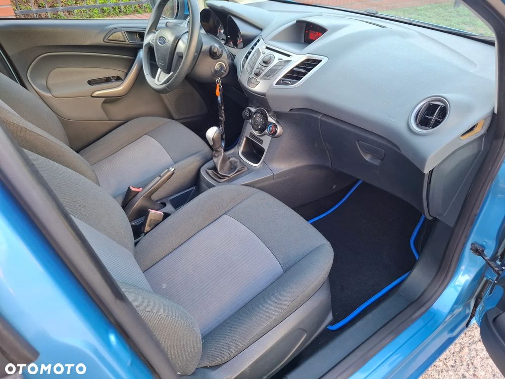 Ford Fiesta 1.25 Silver X (Trend) EU5 - 17