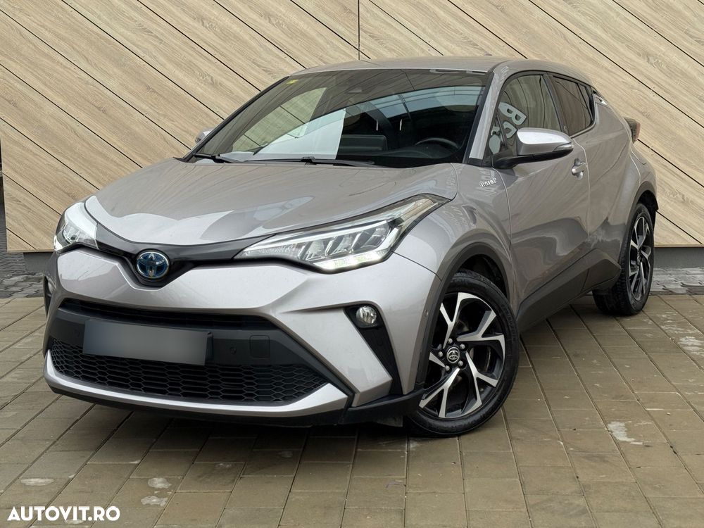 Toyota C-HR 2.0 Hybrid Team Deutschland - 11