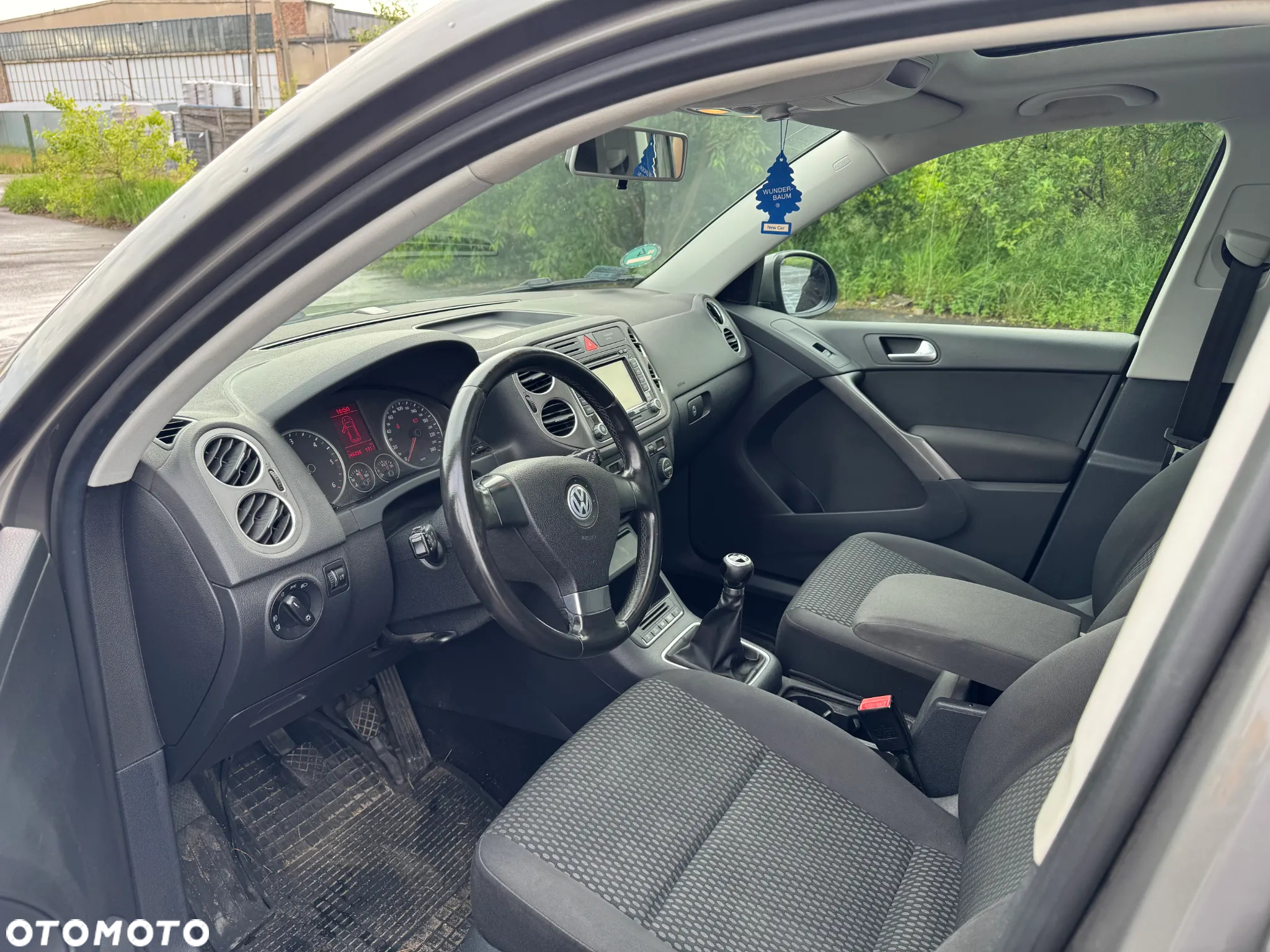 Volkswagen Tiguan - 4