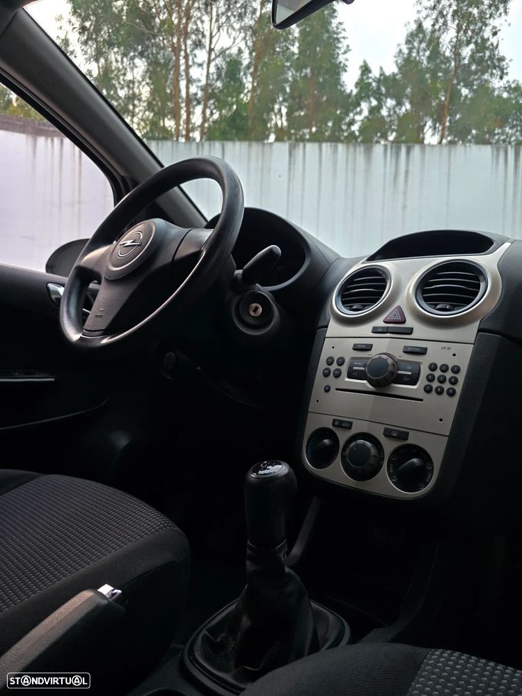 Opel CORSA VAN - 36