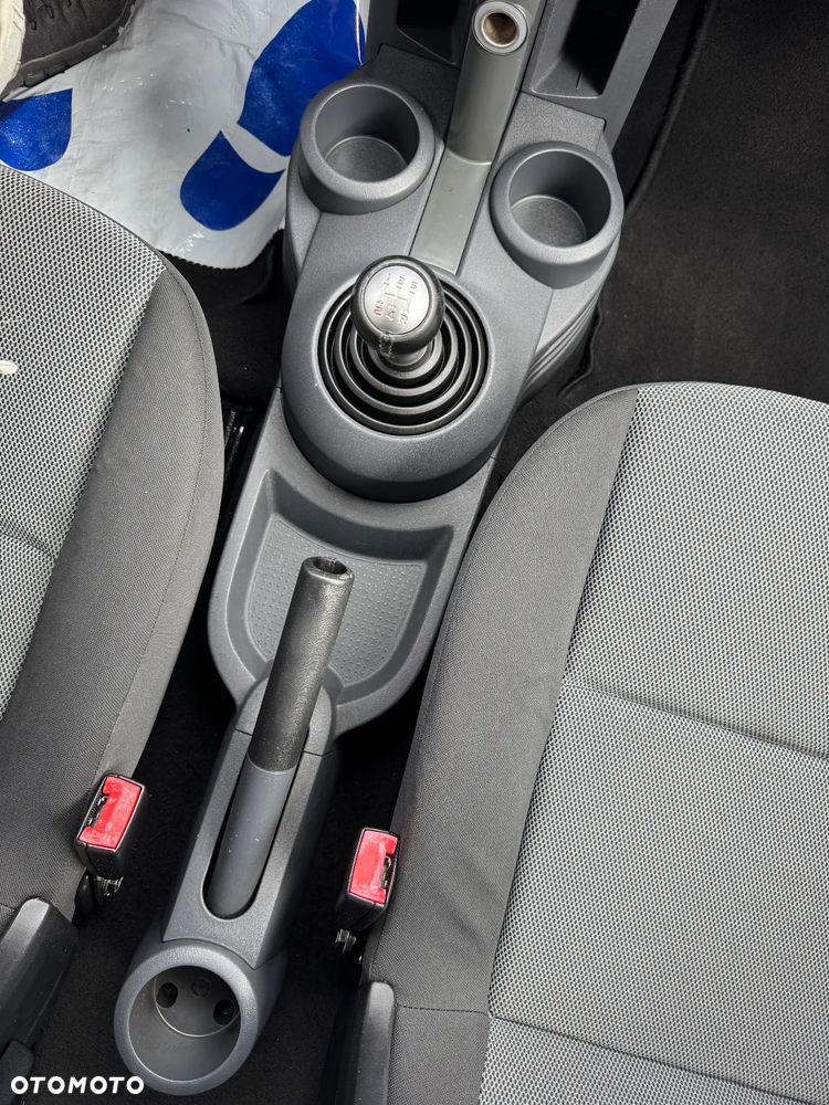 Mitsubishi Colt 1.3 Invite - 26