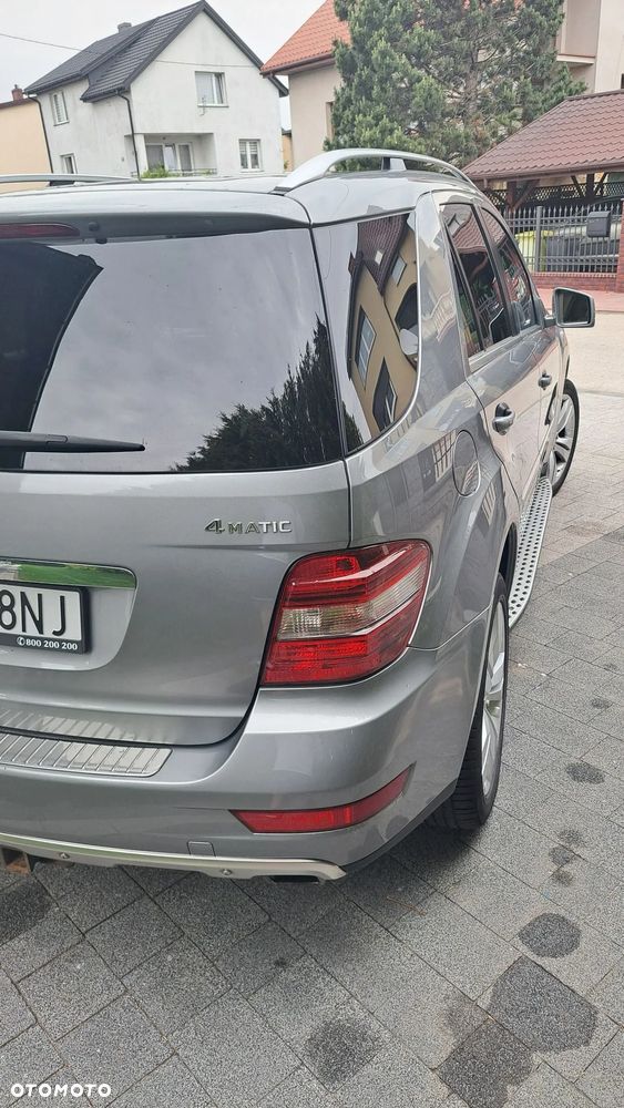 Mercedes-Benz ML 350 4-Matic - 7