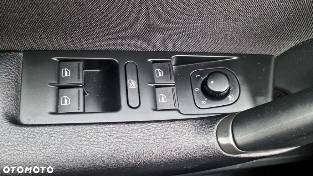 Volkswagen Passat - 19