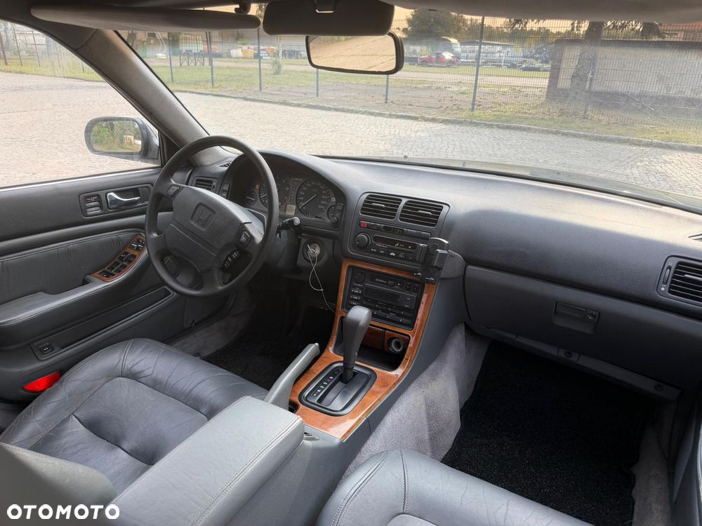 Honda Legend 3.2 - 17