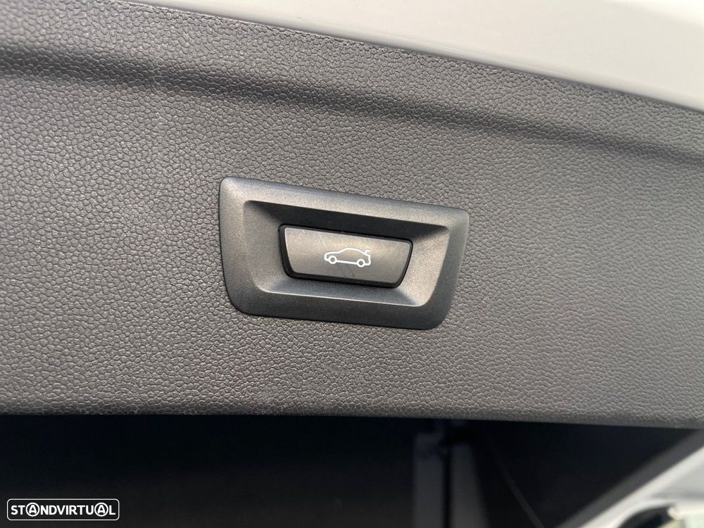 BMW iX xDrive 40 Pack Desportivo - 18