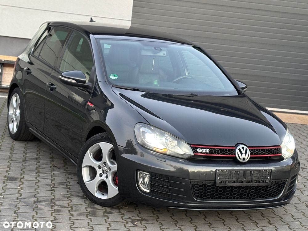 Volkswagen Golf 2.0 GTI - 1
