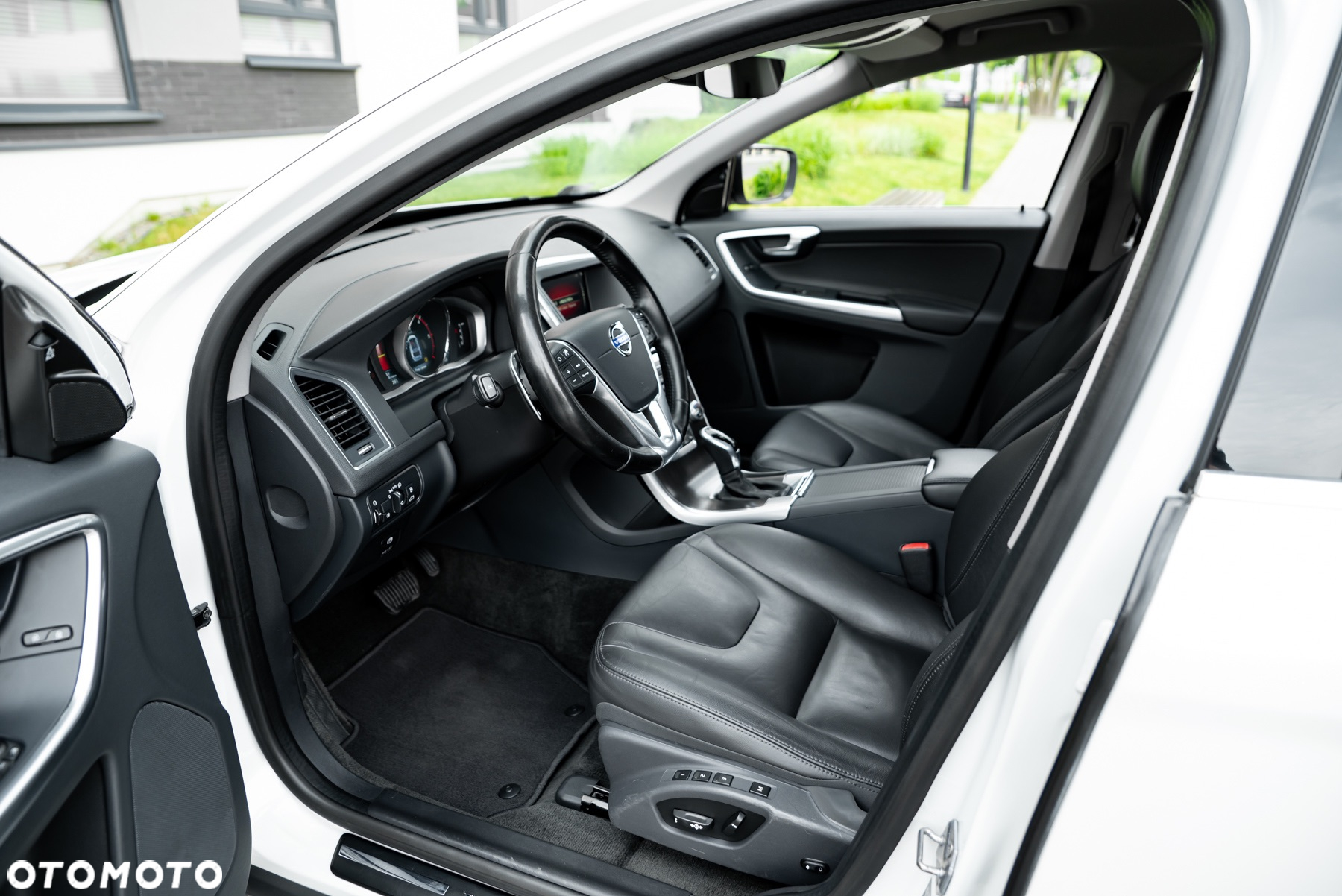 Volvo XC 60 D5 AWD Summum - 18